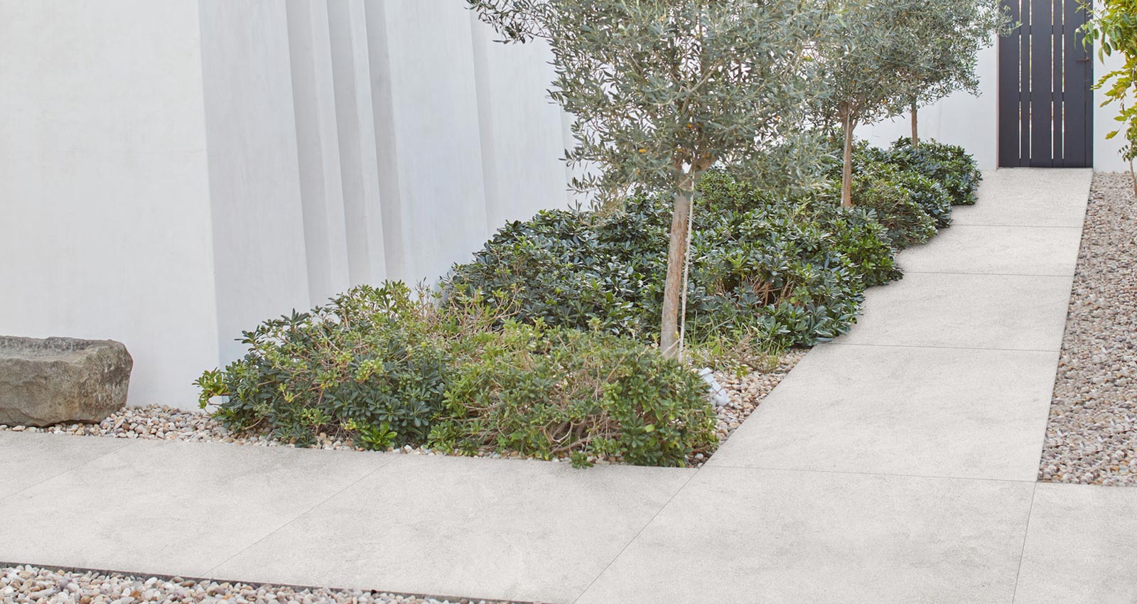 Outdoor tiles - porcelain paving, patio tiles, garden tiles and non slip outdoor floor tiles UK